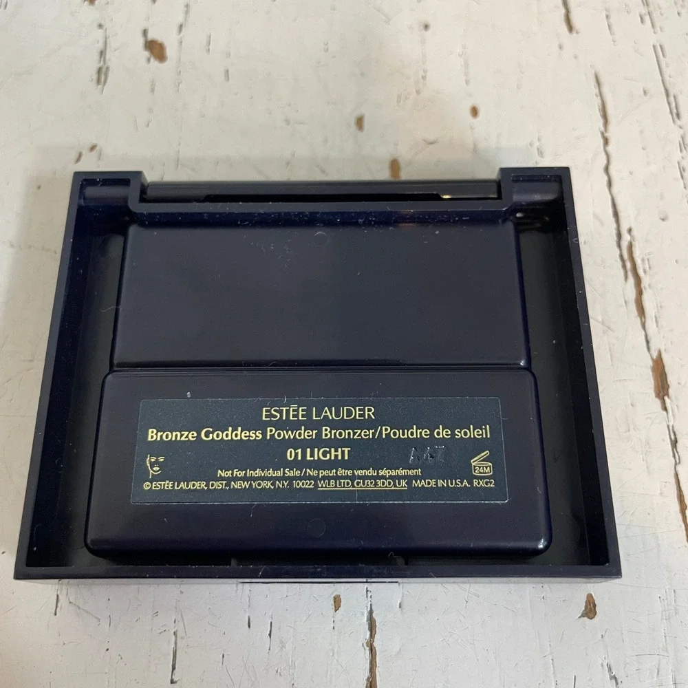 Estée Lauder achieve natural